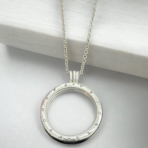 Retired Pandora Petite Memories Large Floating Locket & 2 Petite Charms - Picture 6 of 16